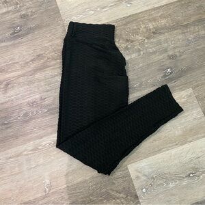 Textured Black Leggings booty shaping euc